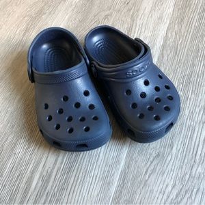 Crocs Toddler size 6/7 navy blue slip on rubber clog sandals